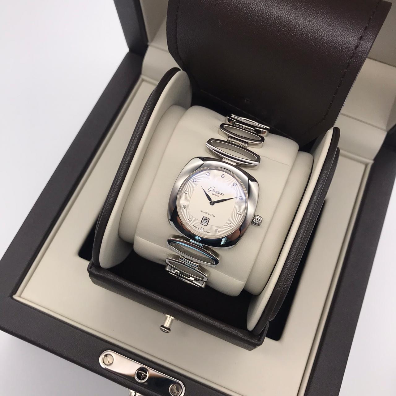Glashutte Original Pavonina 31 mm 1-03-01-10-12-14