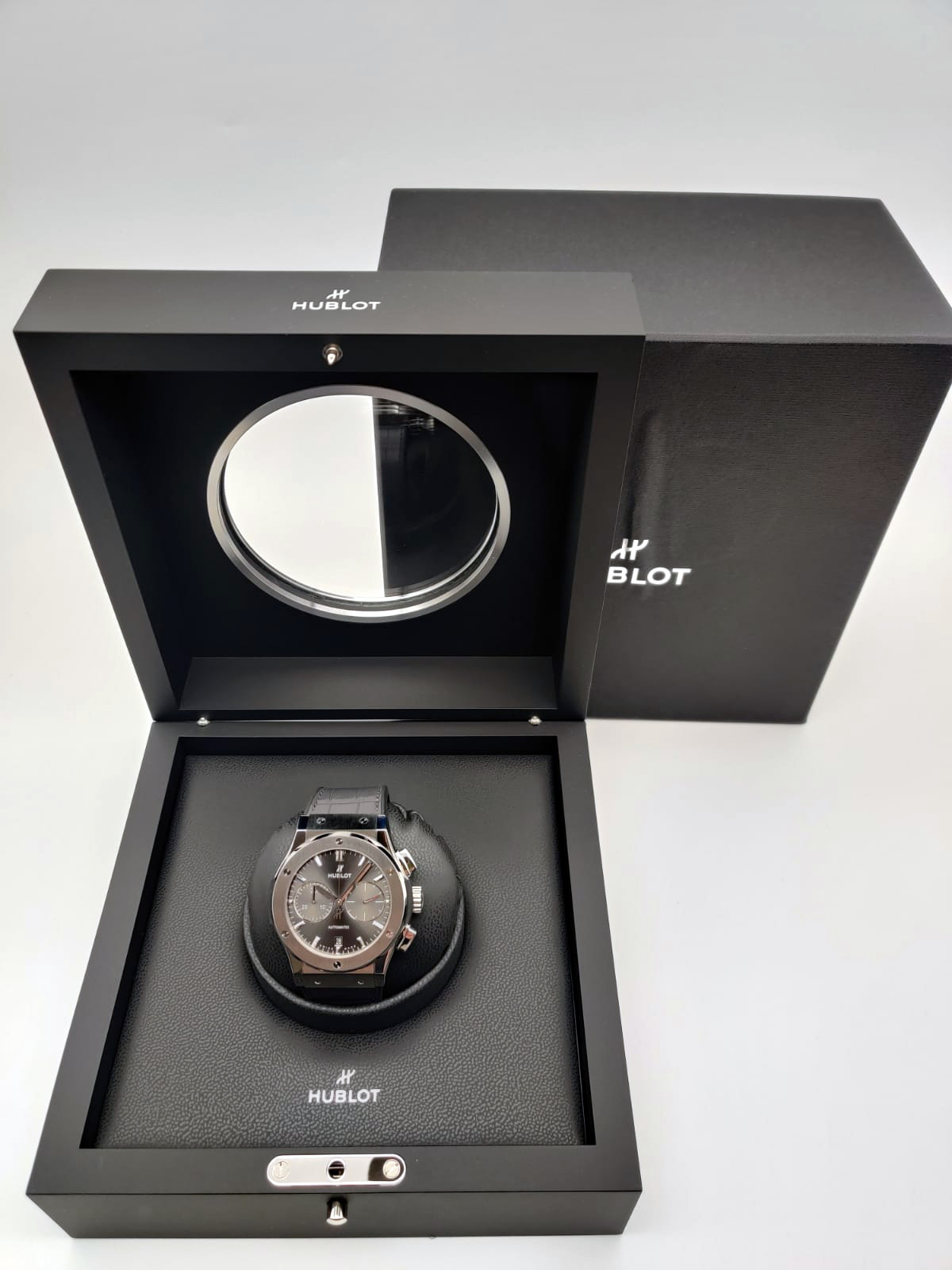 Hublot Classic Fusion Racing Grey Chronograph Titanium 45 mm 521.NX.7071.LR