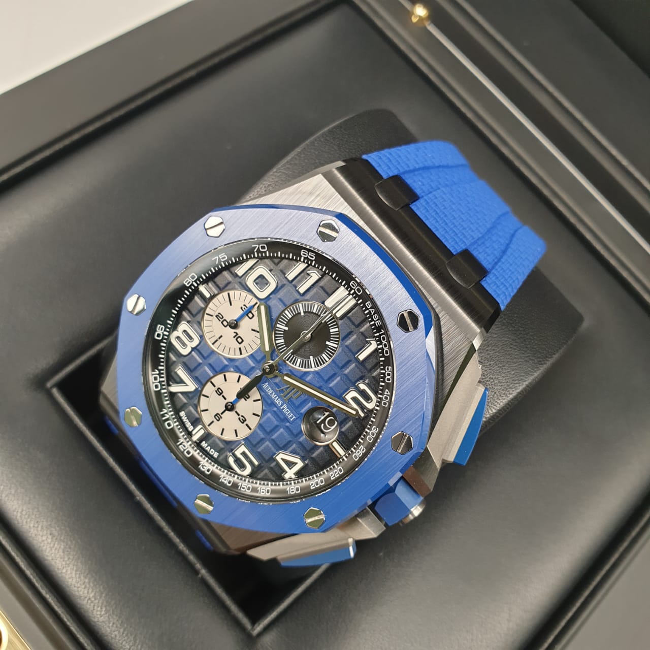 Audemars Piguet Royal Oak Offshore Selfwinding Chronograph 44 mm 26405CE.OO.A030CA.01