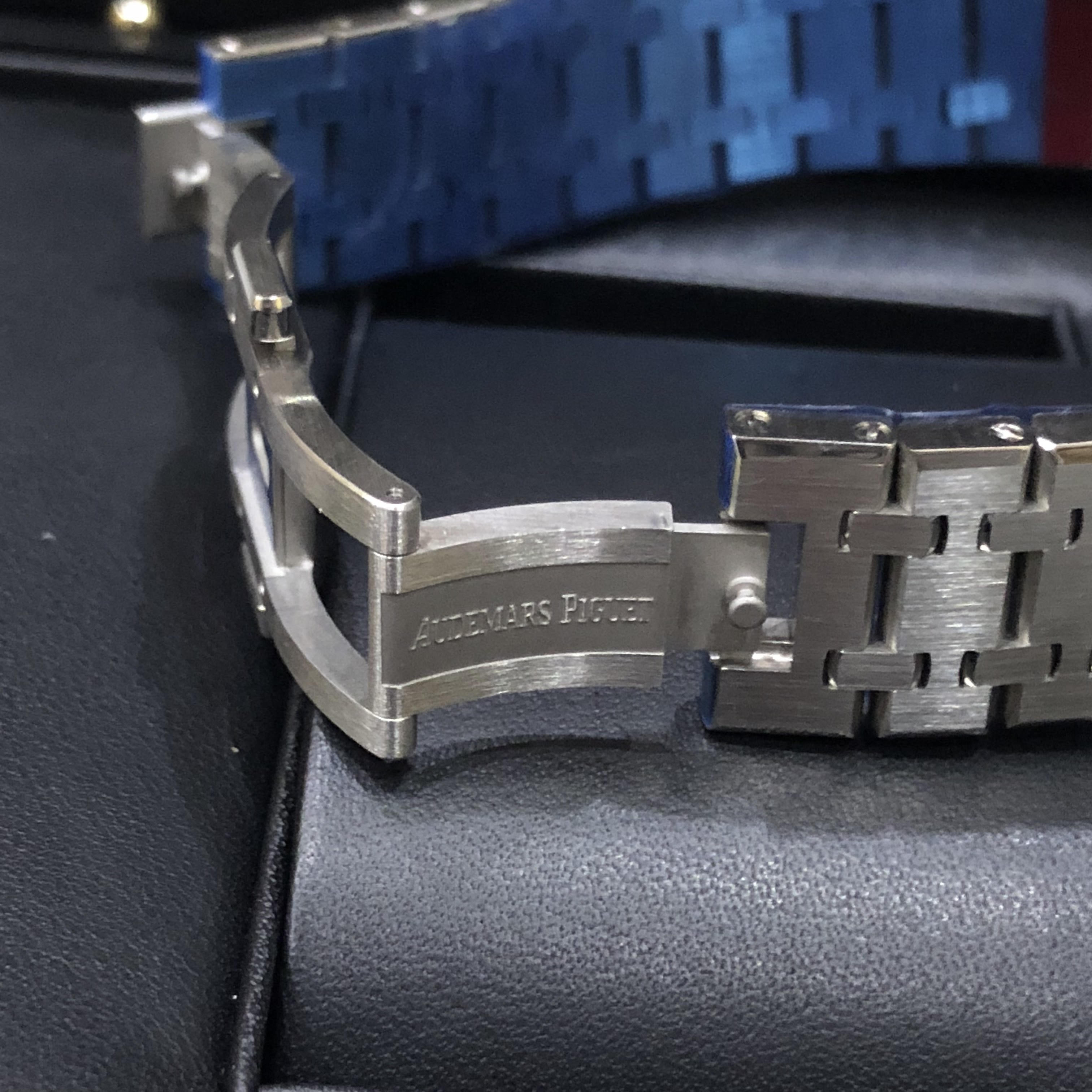 Audemars Piguet Royal Oak Selfwinding 41 mm 15400ST.OO.1220ST.03