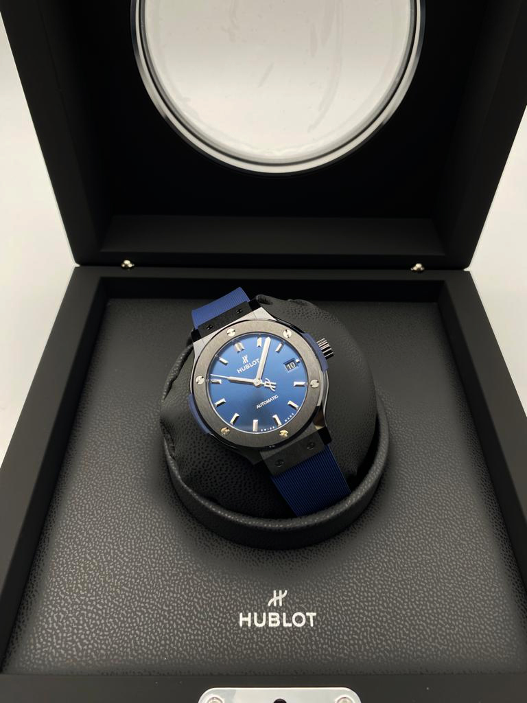 Hublot Classic Fusion Ceramic Blue 38 mm 565.CM.7170.RX