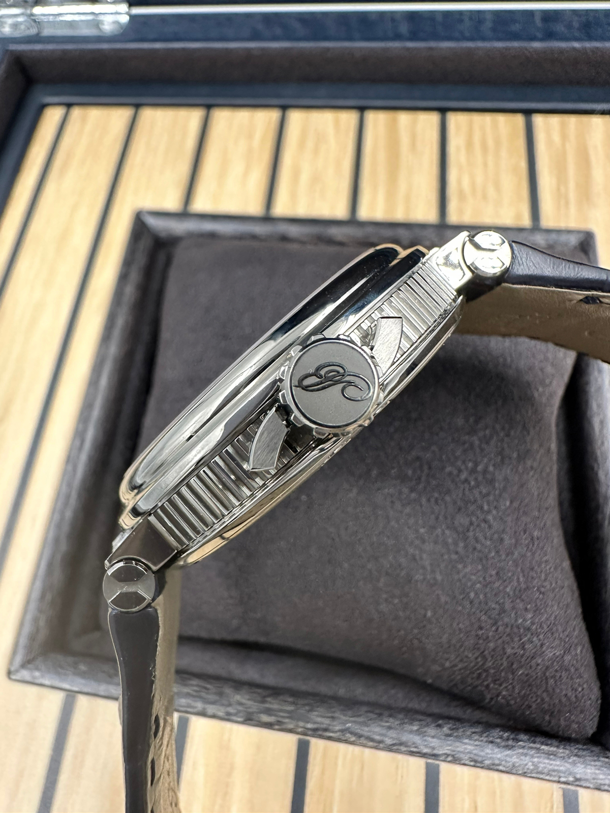 Breguet Marine 5517 40 mm 5517TI/Y1/9ZU