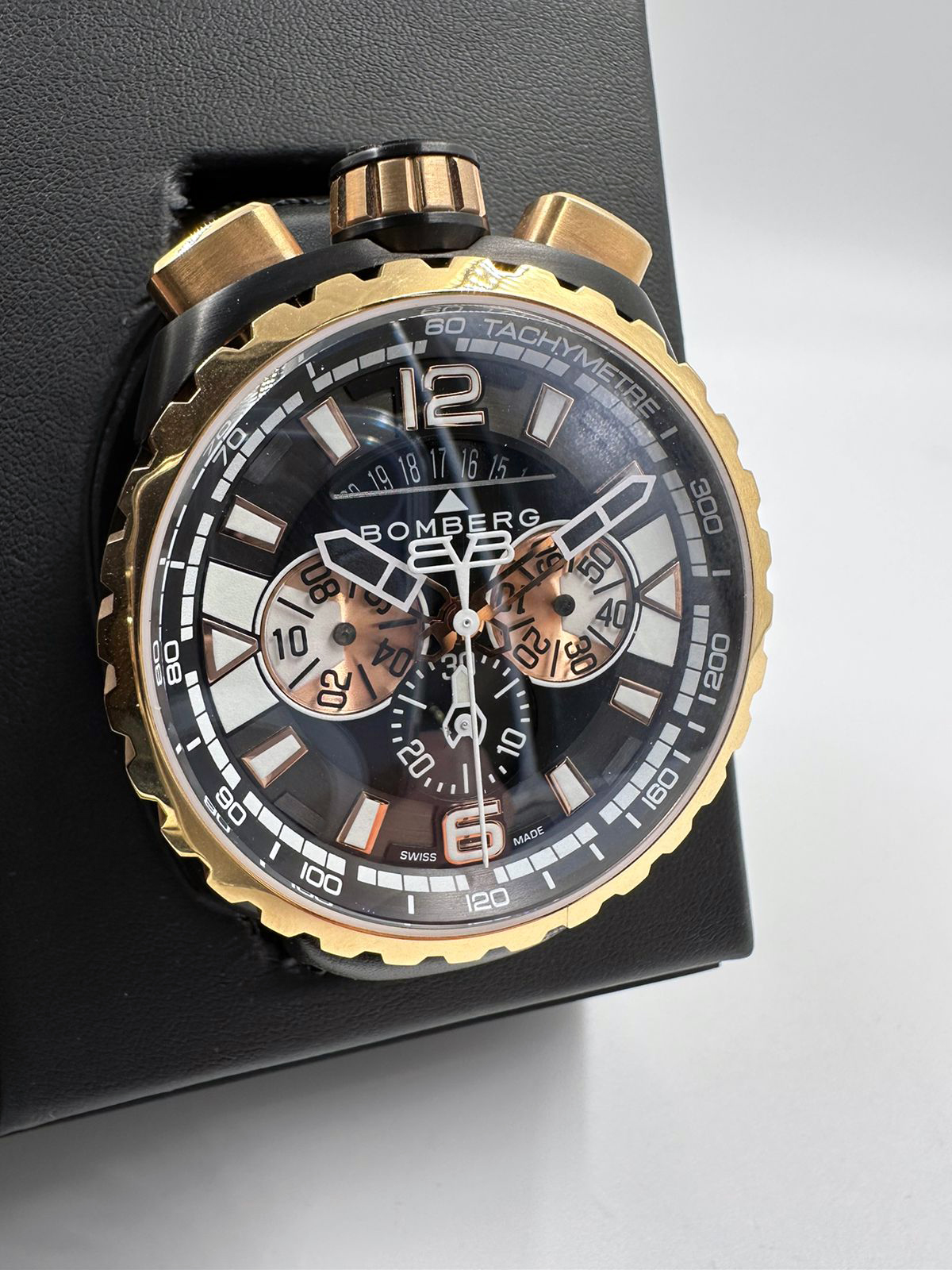Bomberg BOLT-68 Chronograph 45 mm BS45CHPPKBA.050-1.3