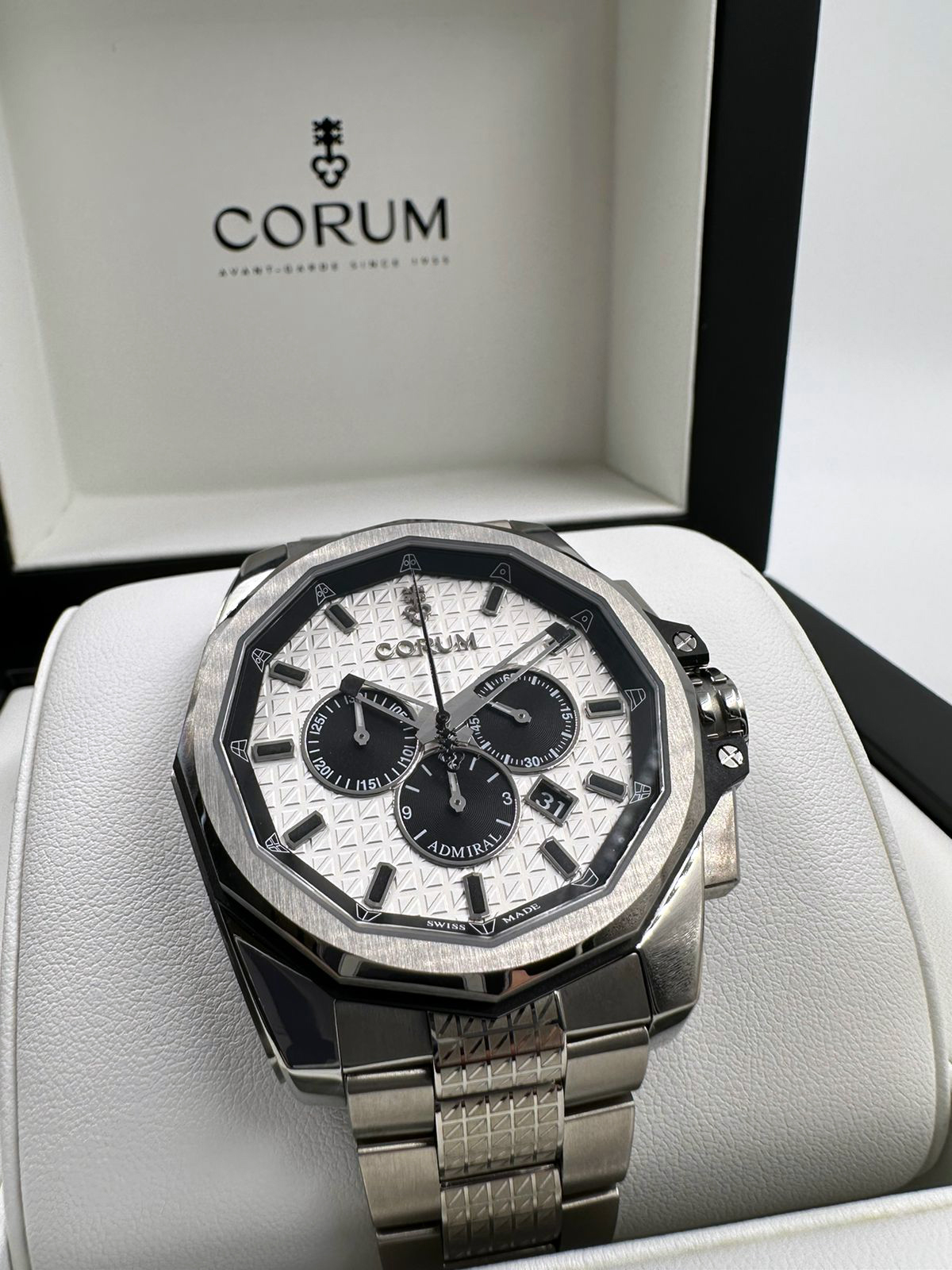 Corum Admiral AC-One Chronograph 45 mm A132/04218