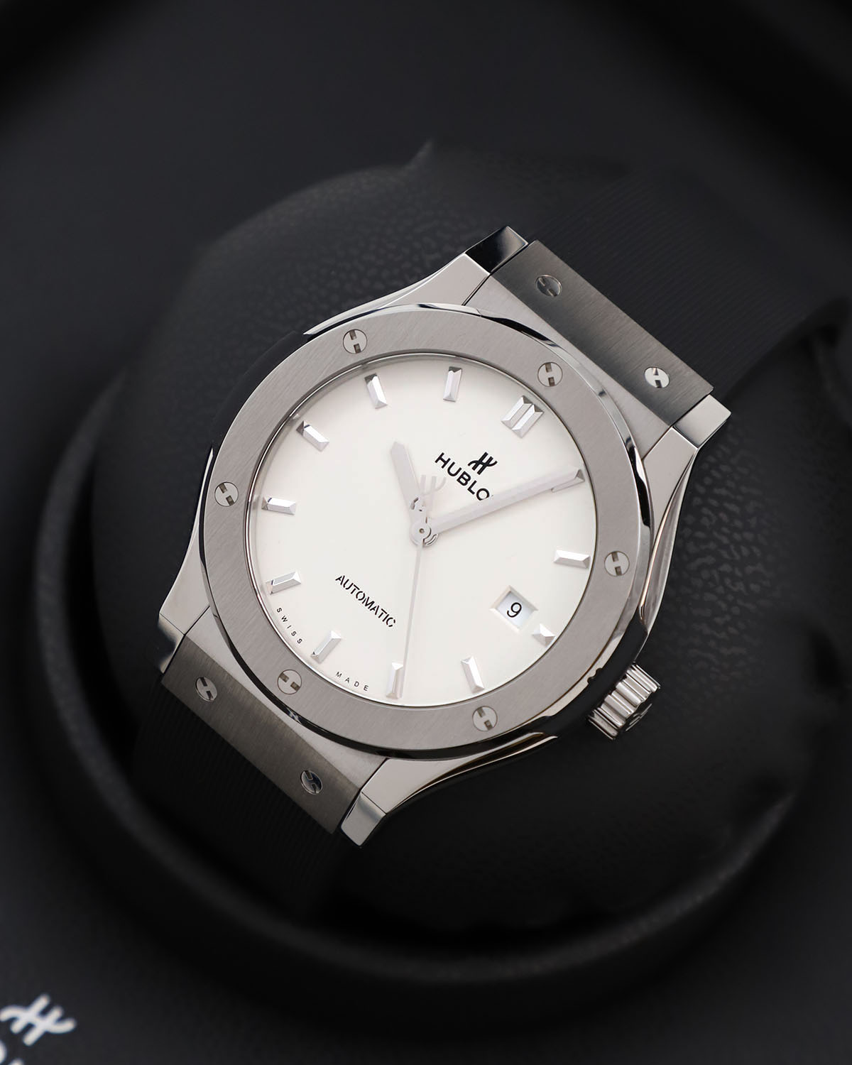 Hublot Classic Fusion Titanium Opalin 42 mm 542.NX.2611.RX