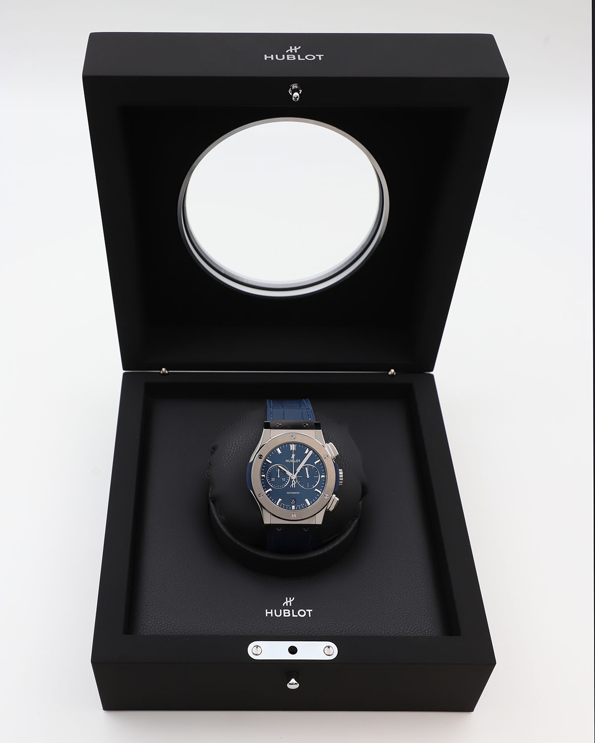 Hublot Classic Fusion Chronograph Titanium Blue 42 mm 541.NX.7170.LR