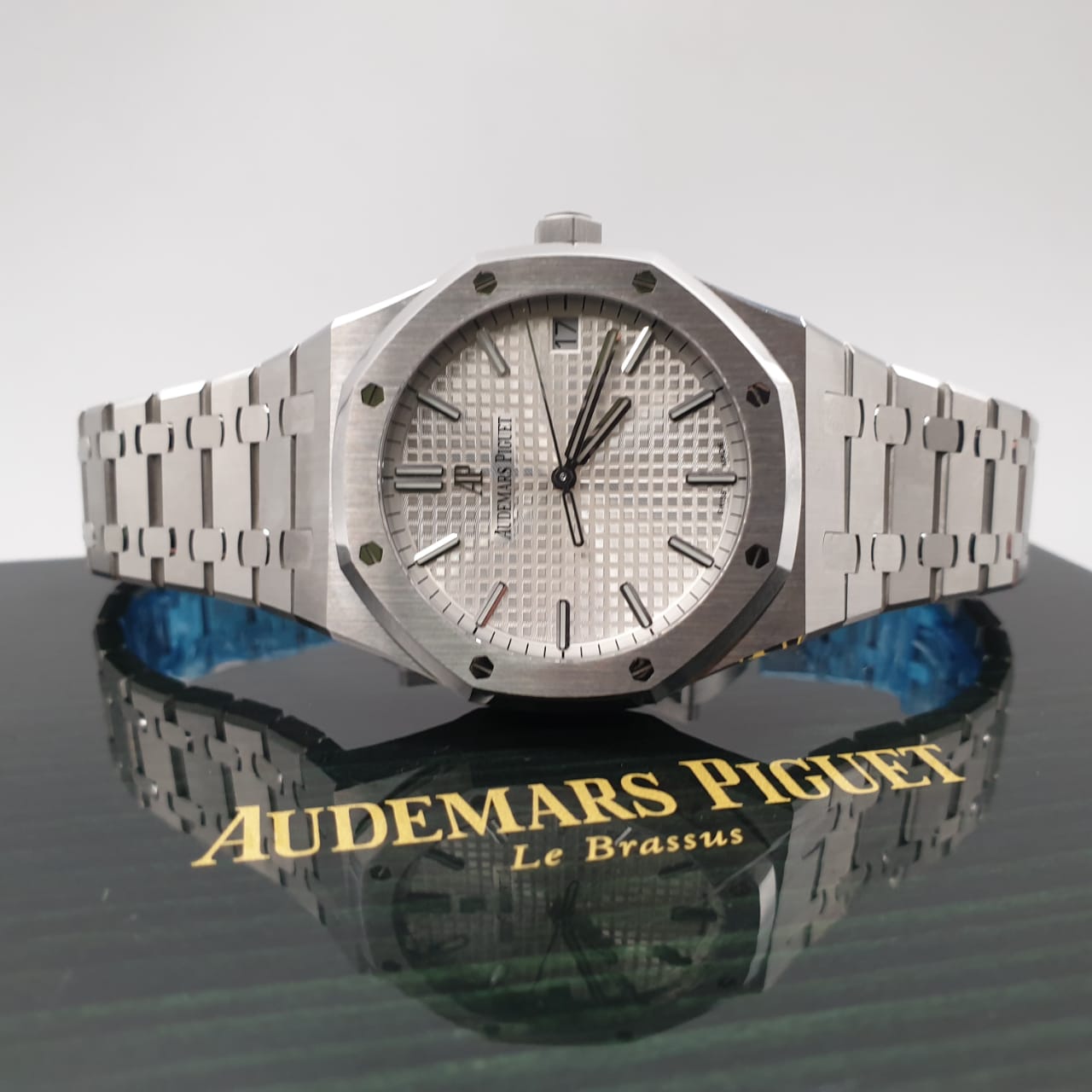 Audemars Piguet Royal Oak Selfwinding 41 mm 15500ST.OO.1220ST.04