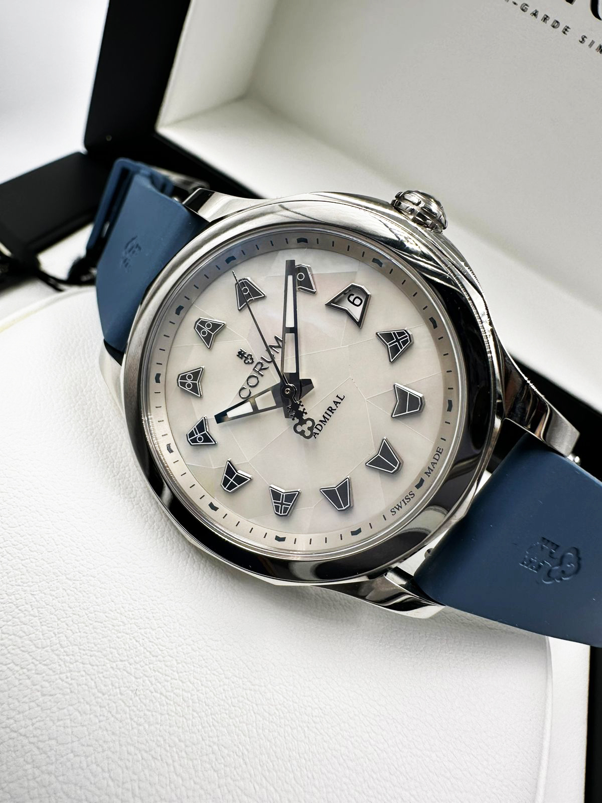 Corum Admiral Legend 38 mm A082/03579
