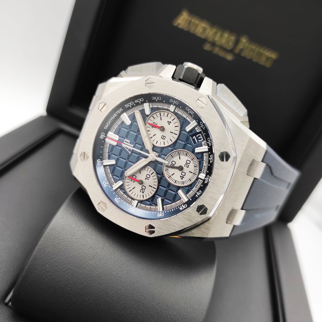 Audemars Piguet Royal Oak Offshore Chronograph 43 mm 26420TI.OO.A027CA.01