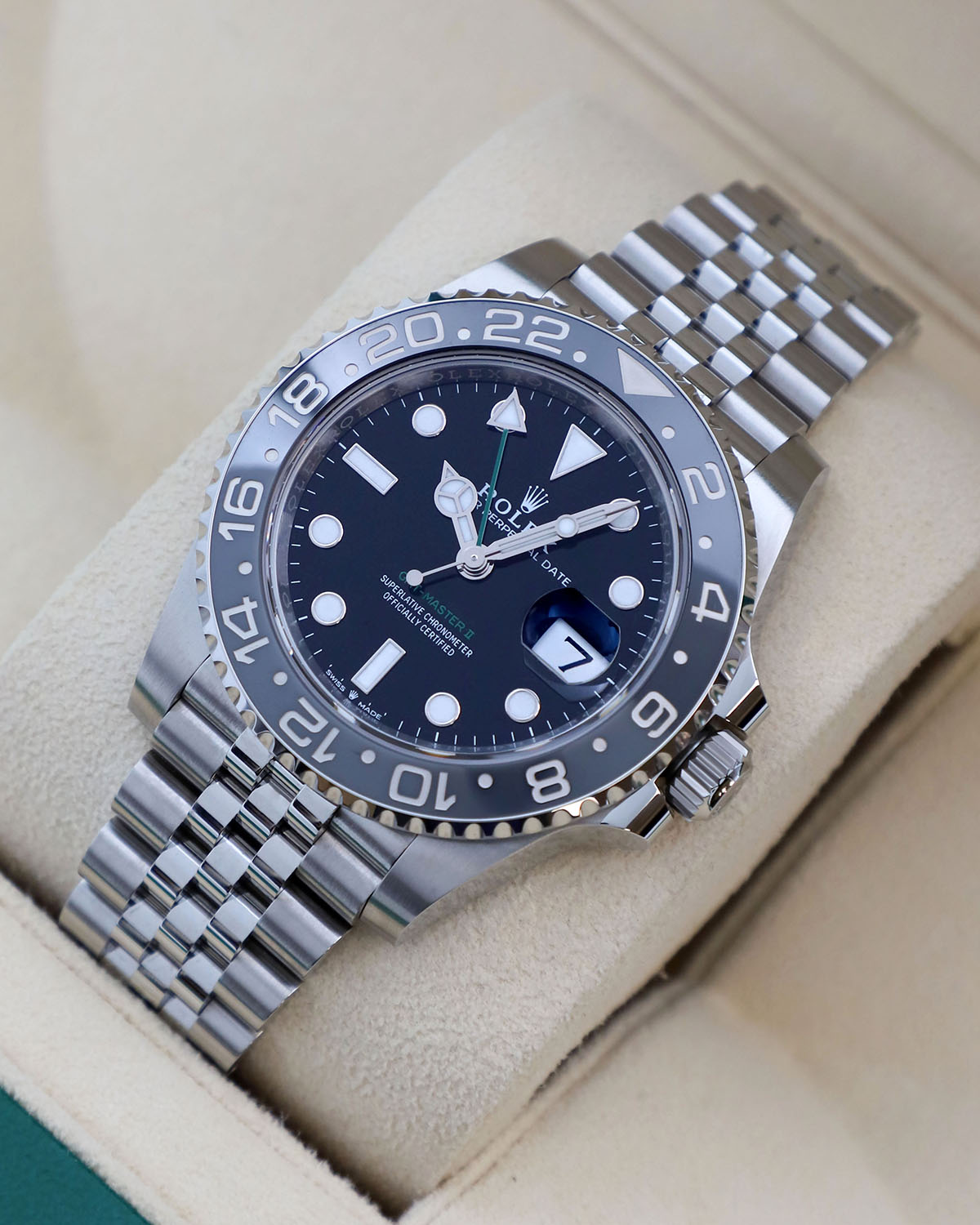 Rolex GMT-Master II 40 mm 126710GRNR