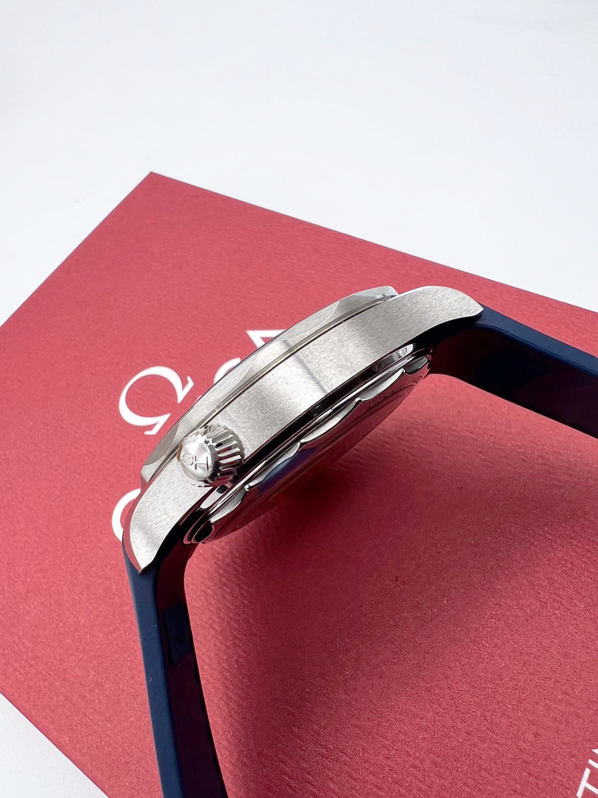 Omega Seamaster Diver 300M Co-Axial Master Chronometer 42 mm 210.32.42.20.06.001