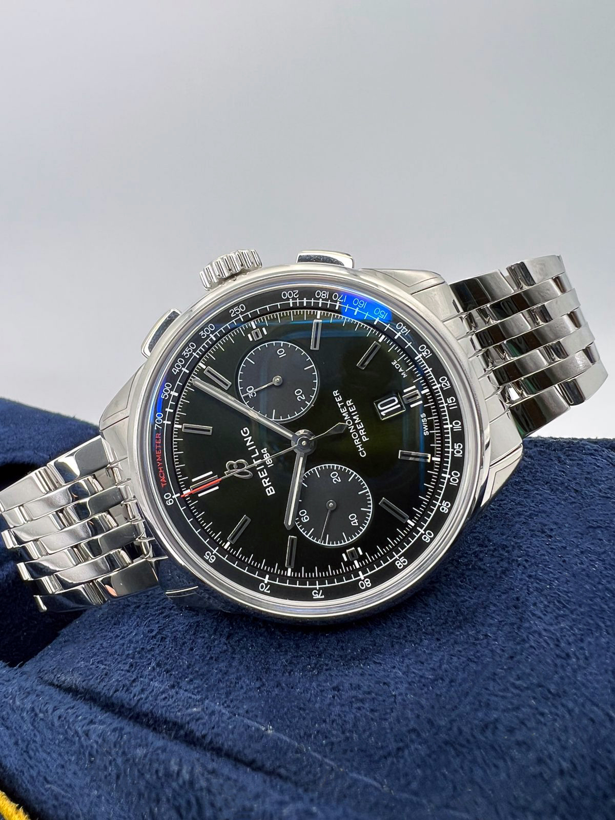 Breitling Premier B01 Chronograph 42 mm Bentley AB0118A11L1A1