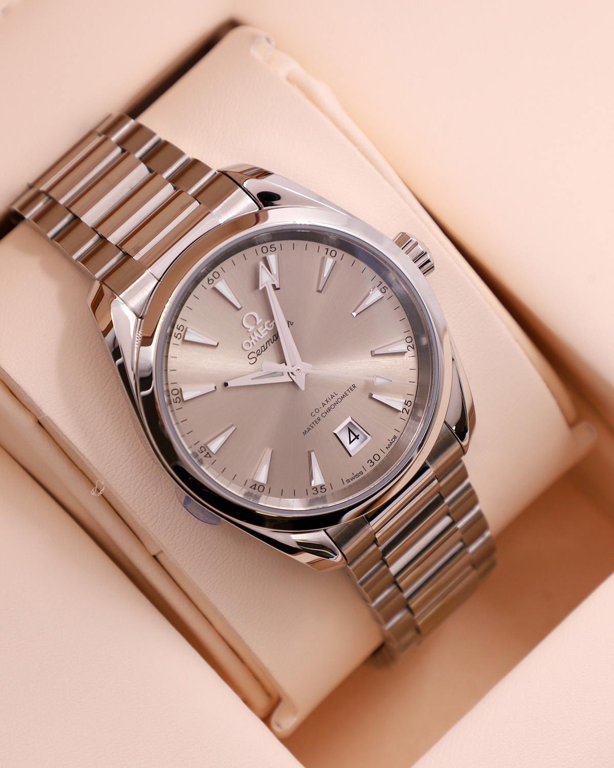 Omega Seamaster Aqua Terra 150M Co-Axial Master Chronometer 38 mm 220.10.38.20.09.001