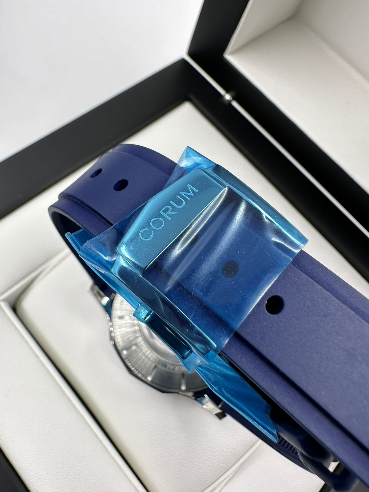Corum Admiral Legend 42 mm 395.101.22/F373 WB12