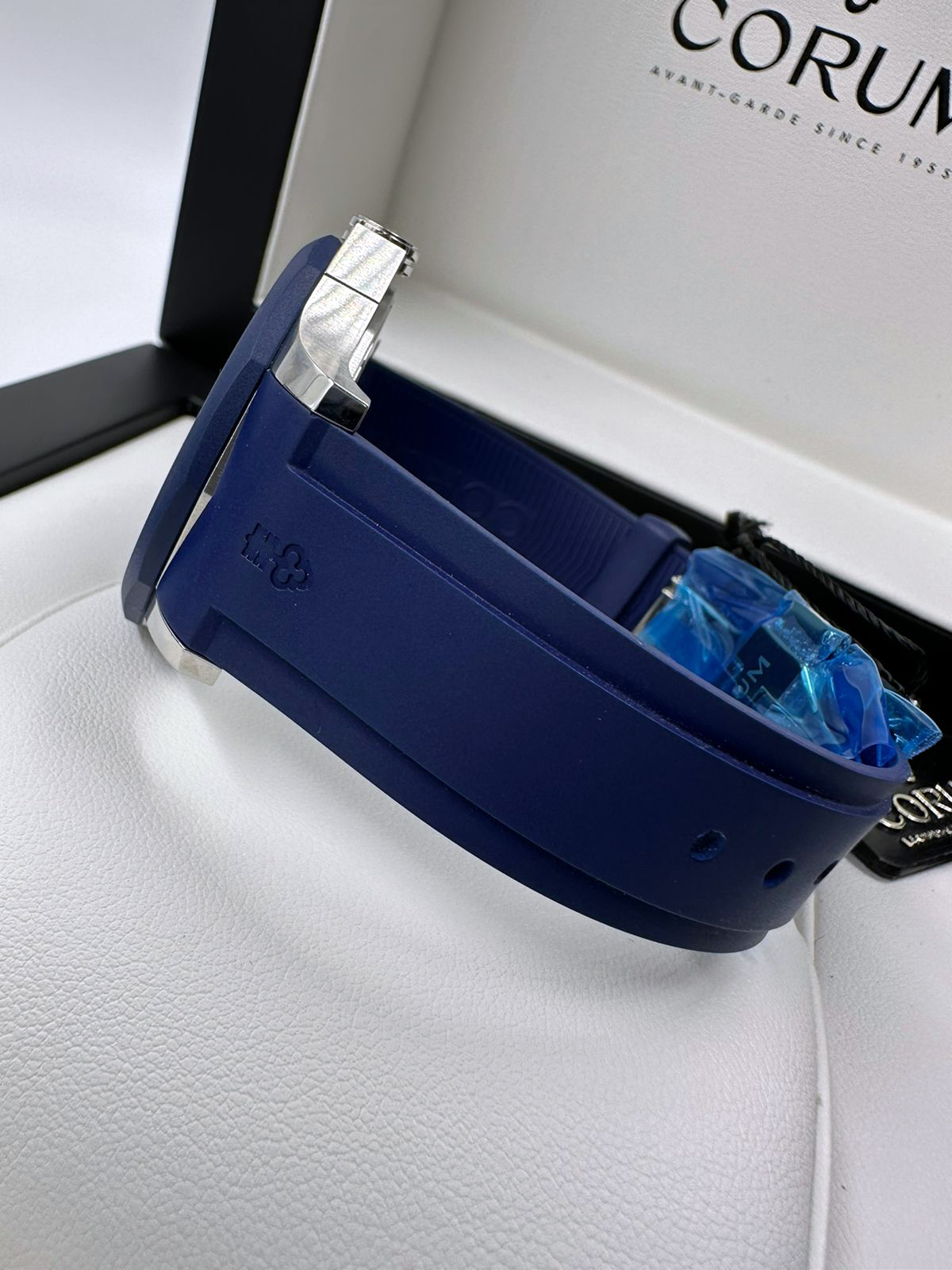 Corum Admiral Legend 42 mm 395.101.22/F373 WB12