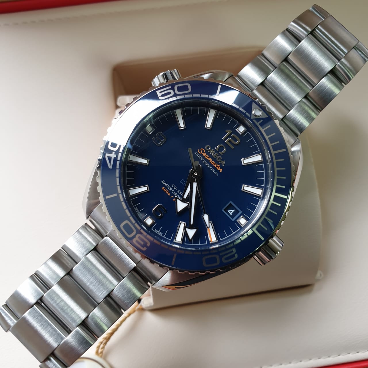Omega Seamaster Planet Ocean 600m Co-Axial Master Chronometer 43.5 mm 215.30.44.21.03.001
