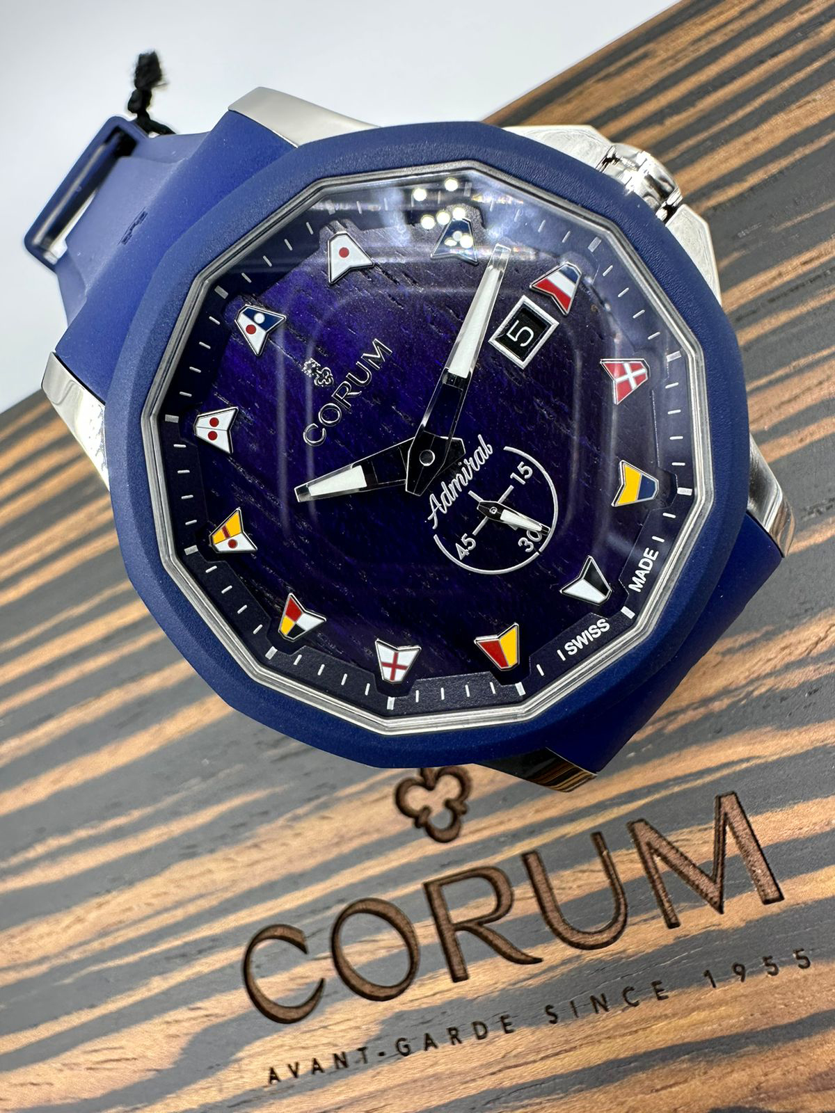 Corum Admiral Legend 42 mm 395.101.22/F373 WB12