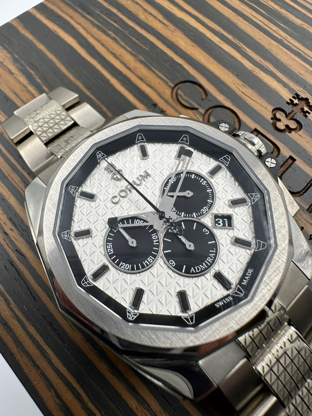 Corum Admiral AC-One Chronograph 45 mm A132/04218