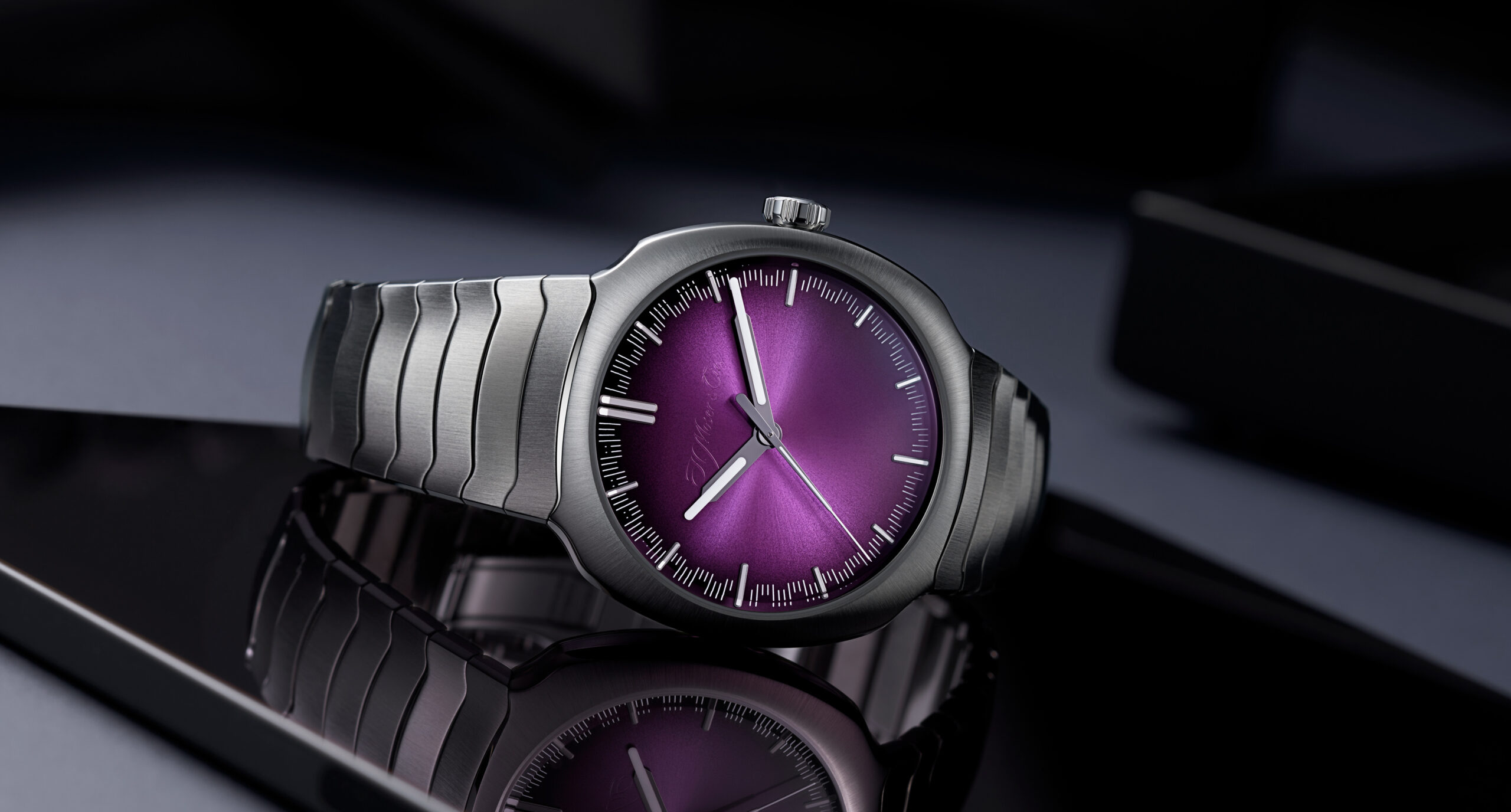 H.Moser & Cie Streamliner Centre Seconds Purple Haze 40 mm 6201-1201