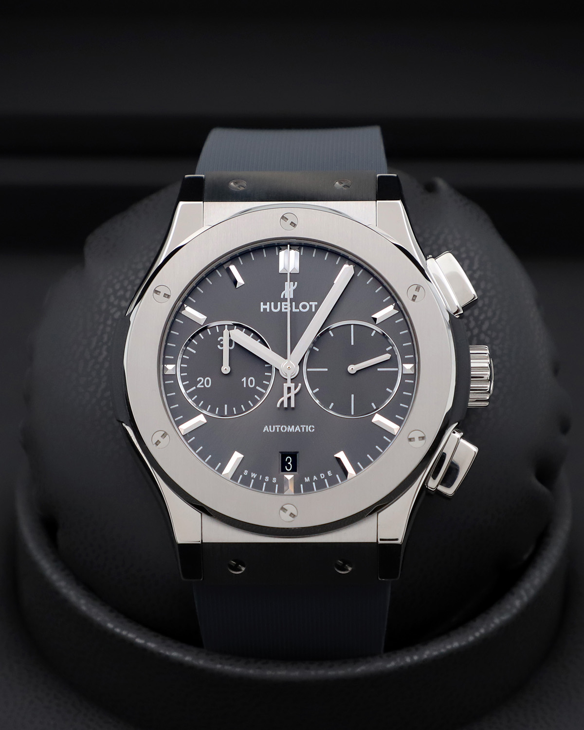Hublot Classic Fusion Chronograph Titanium Racing Grey 45 mm 521.NX.7071.RX