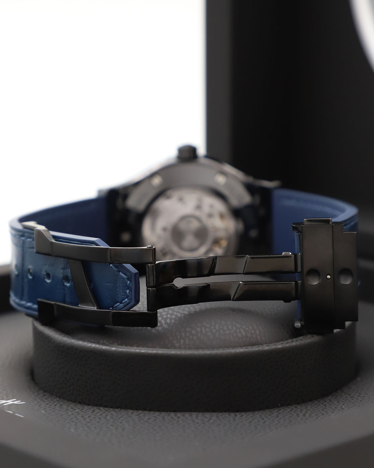 Hublot Classic Fusion Ceramic Blue 42 mm 542.CM.7170.LR