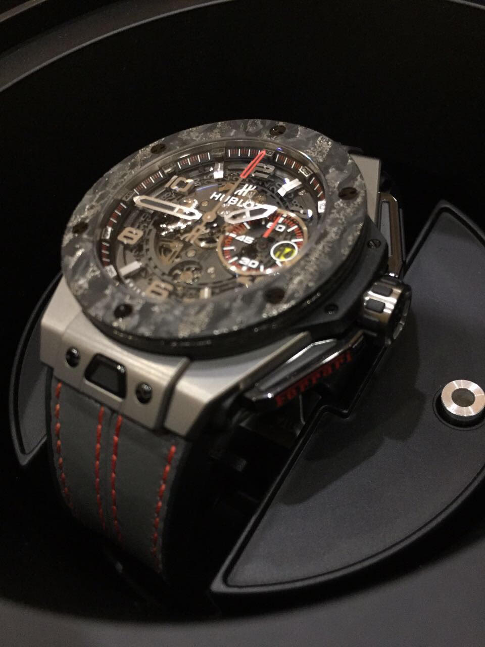 Hublot Big Bang Ferrari Titanium Carbon Unico 45 mm 401.NJ.0123.VR