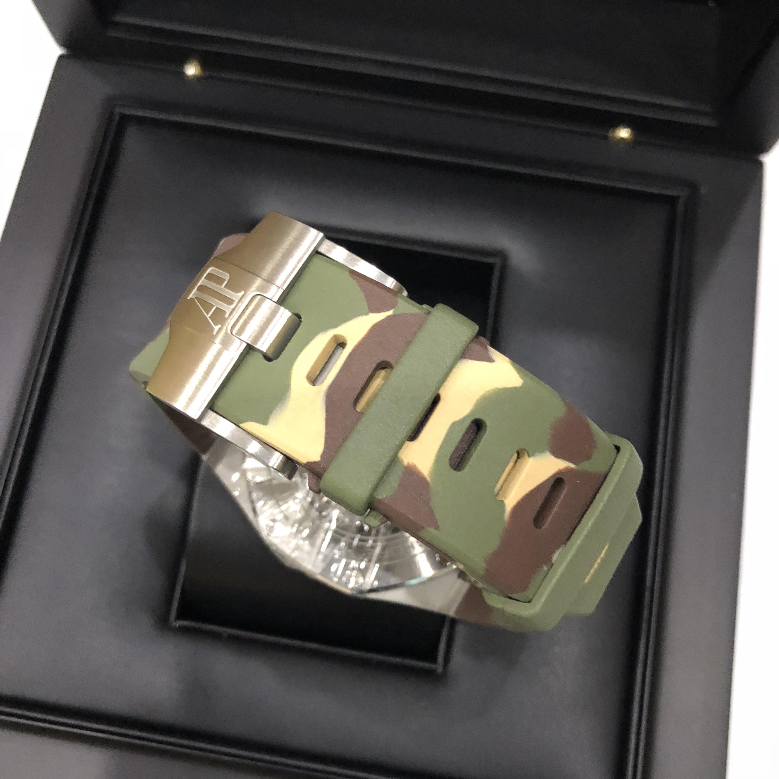 Audemars Piguet Royal Oak Offshore Selfwinding Chronograph 44 mm 26400SO.OO.A054CA.01
