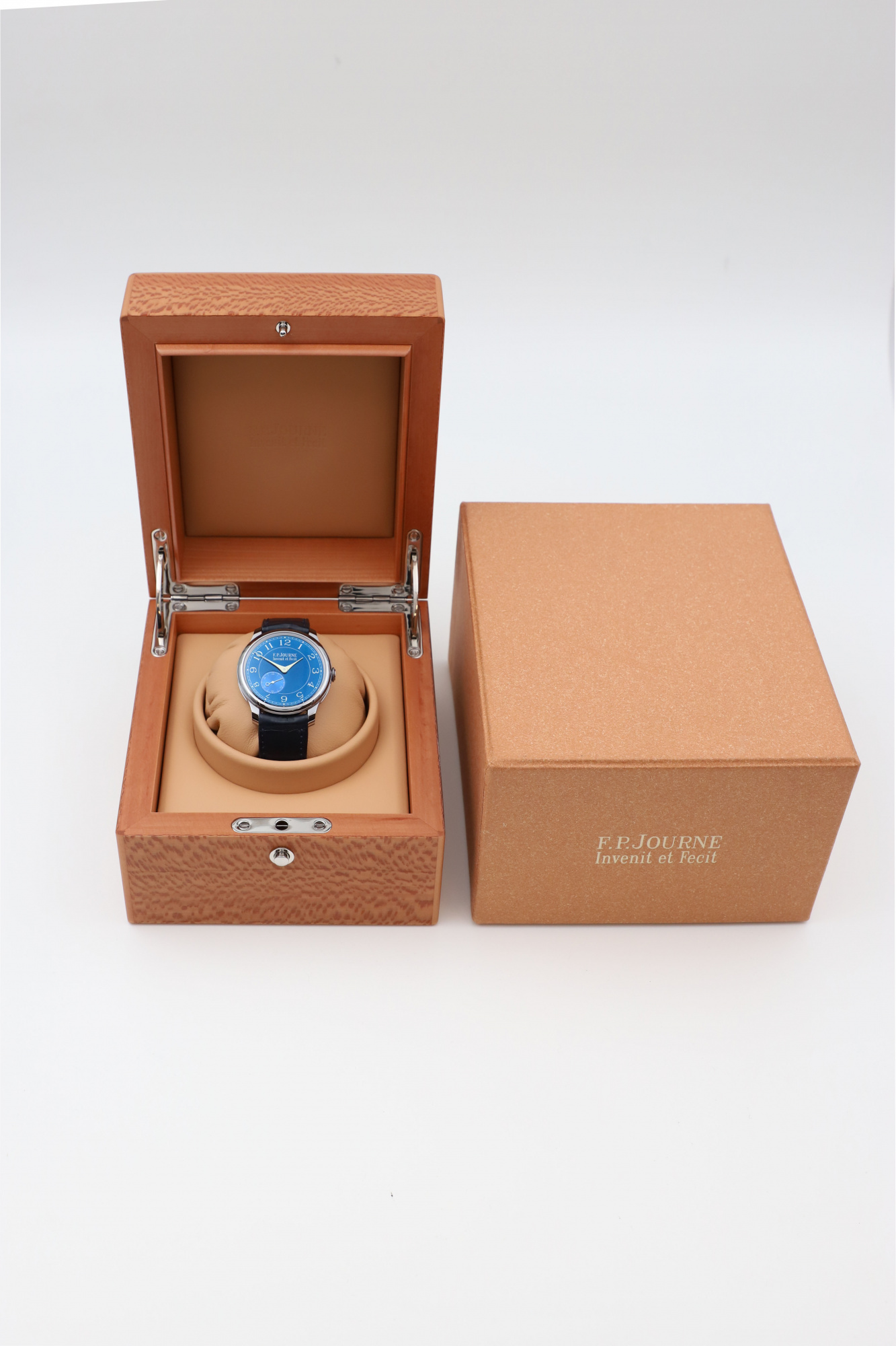 F.P. Journe Classique Chronometre Bleu 39 mm