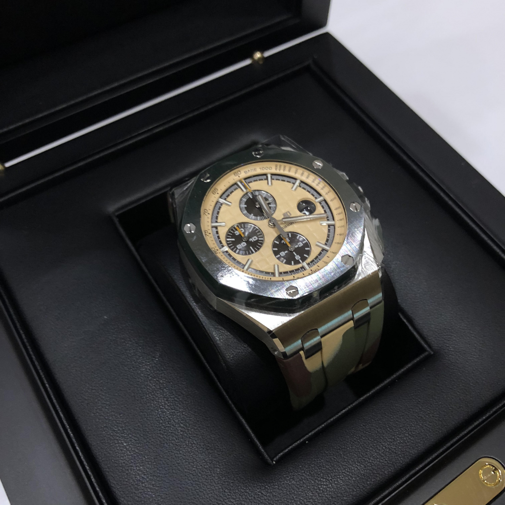 Audemars Piguet Royal Oak Offshore Selfwinding Chronograph 44 mm 26400SO.OO.A054CA.01